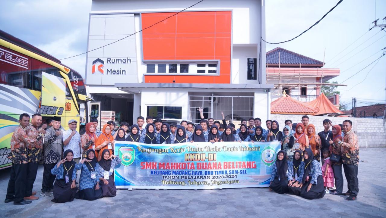 Pembelajaran Lapangan di Kunjungan Industri Yogyakarta