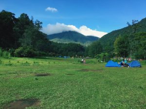 https://hilltopcamplembang.com/tempat-camping-di-lembang-bandung-murah/