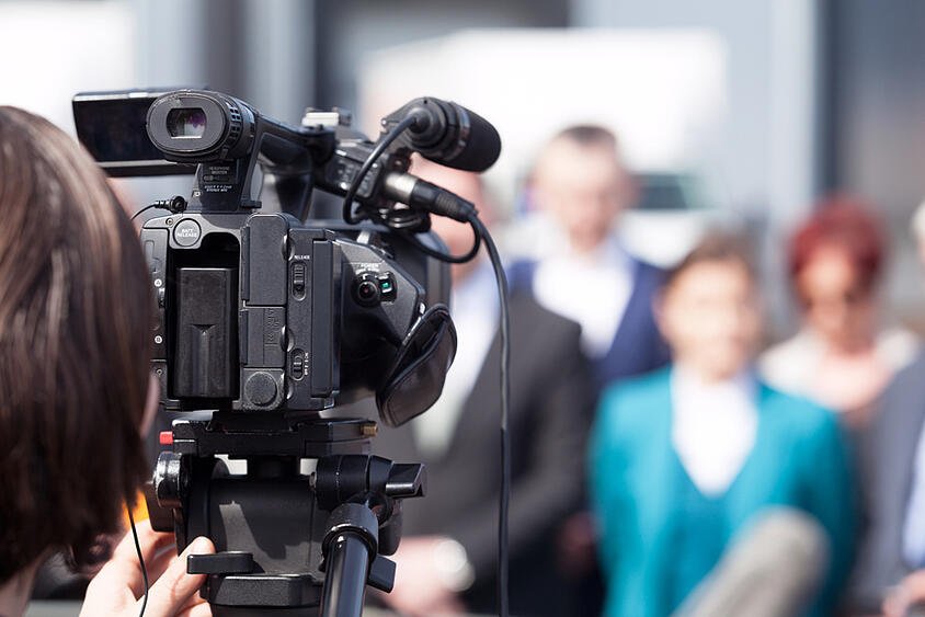 artikel pilar 2. video company profile adalah